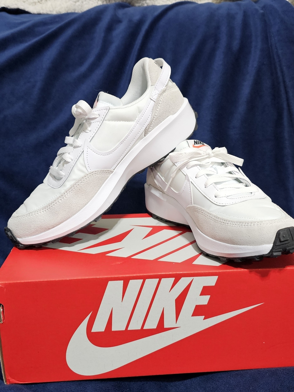 Nike Women’s White and Light Gray Retro Running Sneakers